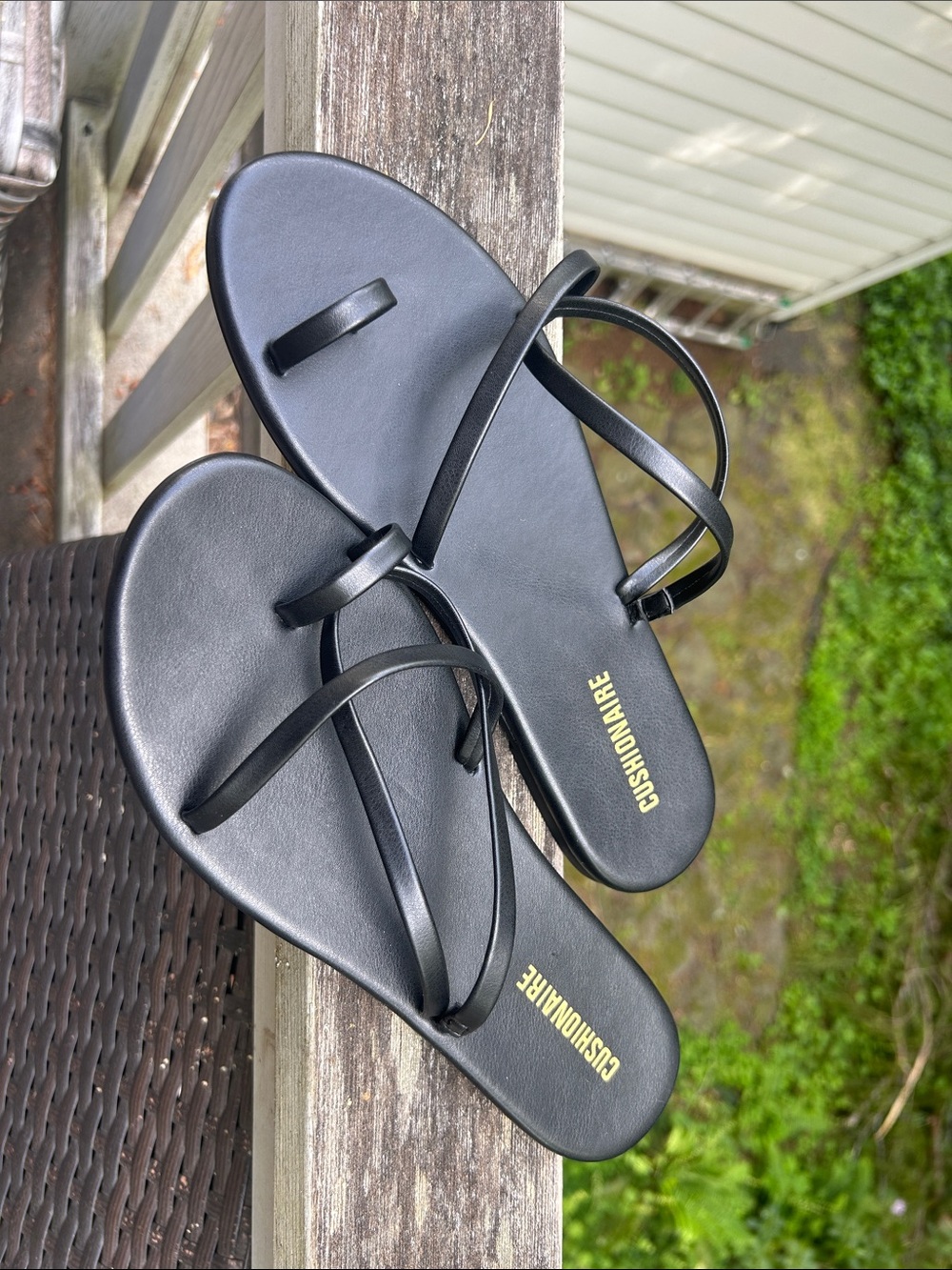 Cushionaire Chair Strappy Flat Sandals - Picture 2 of 4